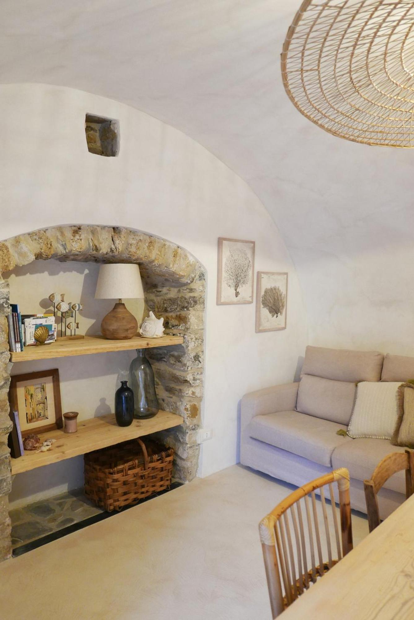 Torre Degli Svizzeri Holiday home Civezza